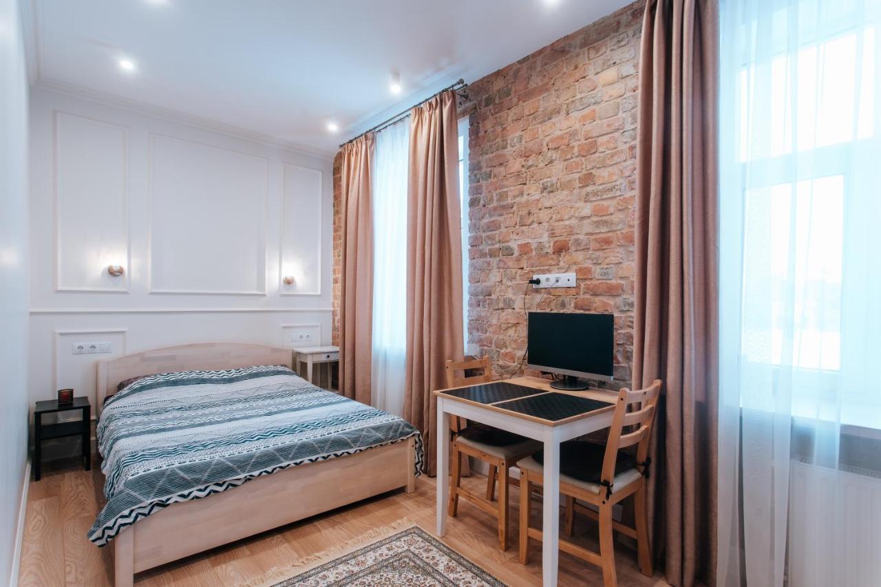 Stylish Latvian-Style Studio Apartment Near City Center, Parks, Cafes & Public Transit รีกา ภายนอก รูปภาพ